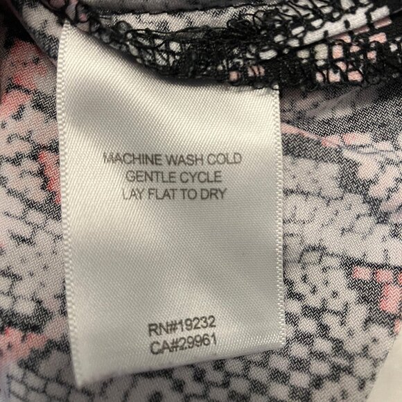 Alfred Dunner Womens Petite Aztec Design Blouse Black/Pink/White Size PM - Picture 3 of 6